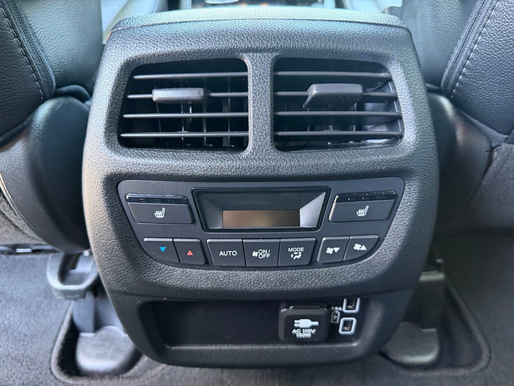 Used 2023 Honda Passport Elite image 13