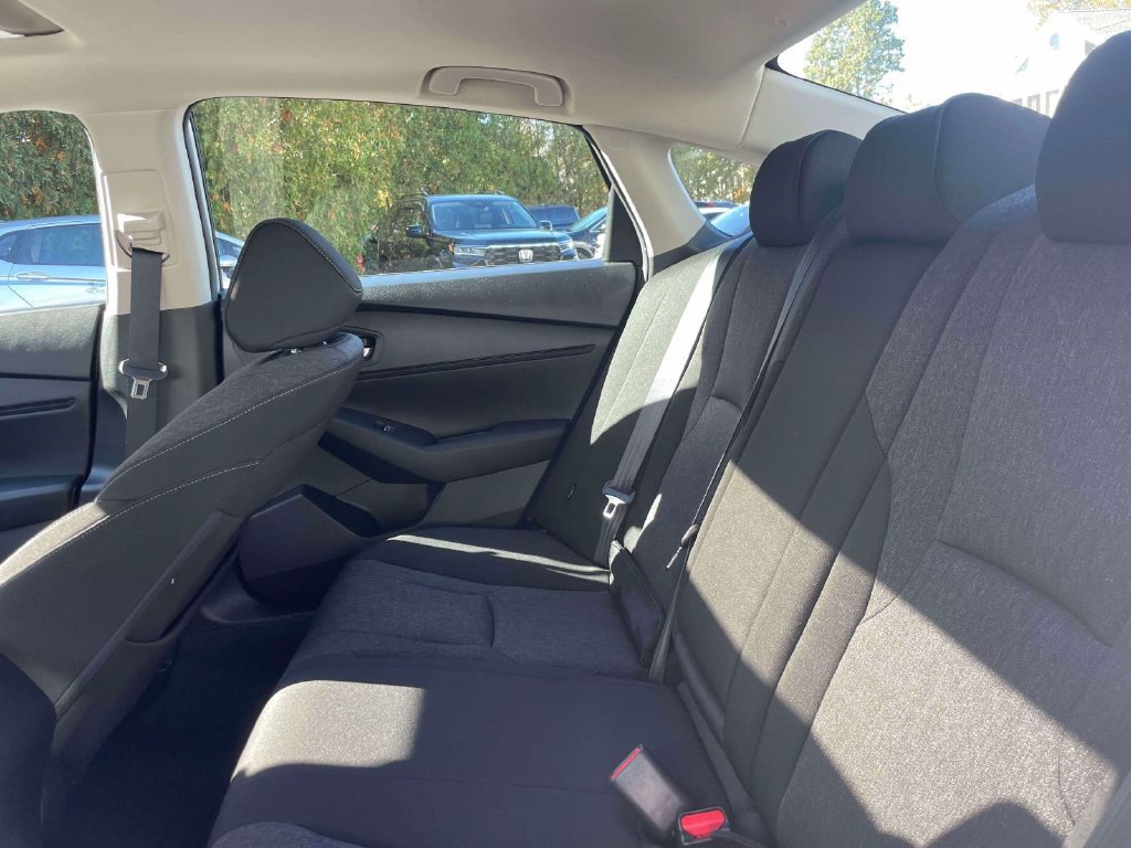 Used 2024 Honda Accord EX image 11