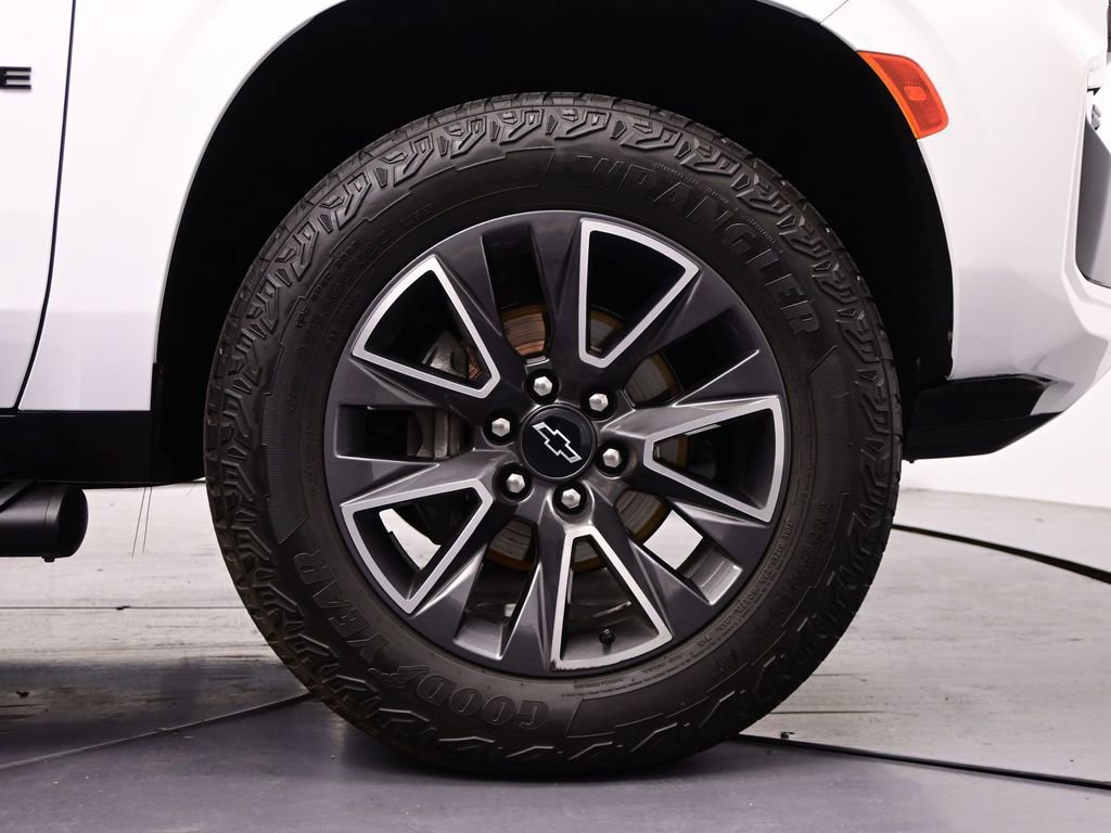 Used 2023 Chevrolet Tahoe Z71 w/ Luxury Package image 33