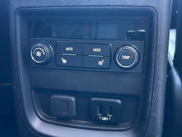 Used 2018 Buick Envision Essence FWD image 44