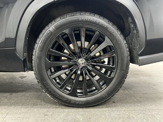 Used 2024 Toyota Highlander XSE AWD/4WD image 33