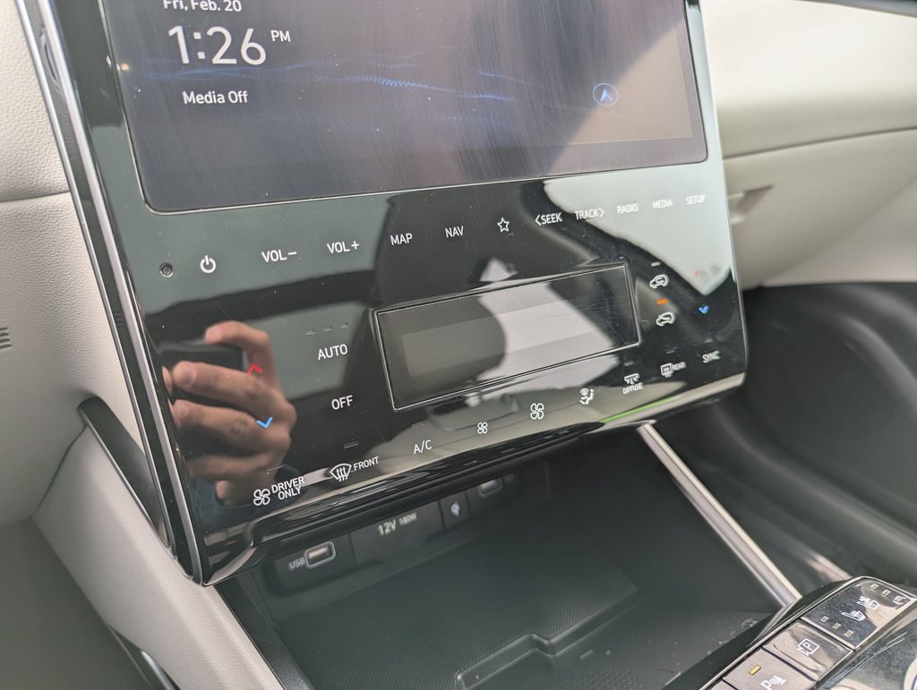 Used 2024 Hyundai Tucson Limited image 22