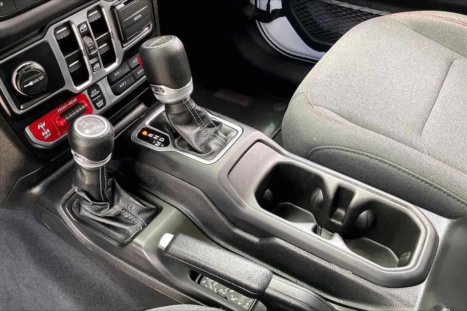 Used 2026 Jeep Gladiator Rubicon AWD/4WD image 15