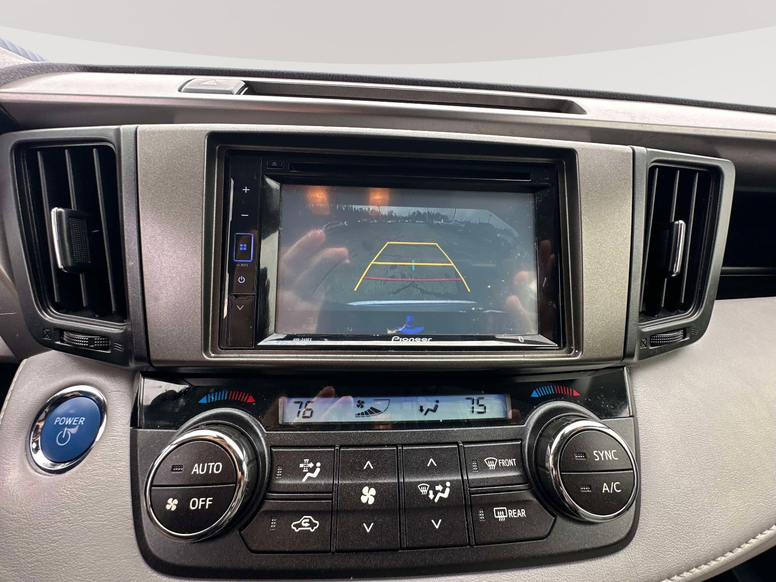 Used 2017 Toyota RAV4 Limited w/ Advanced Technology Package image 10