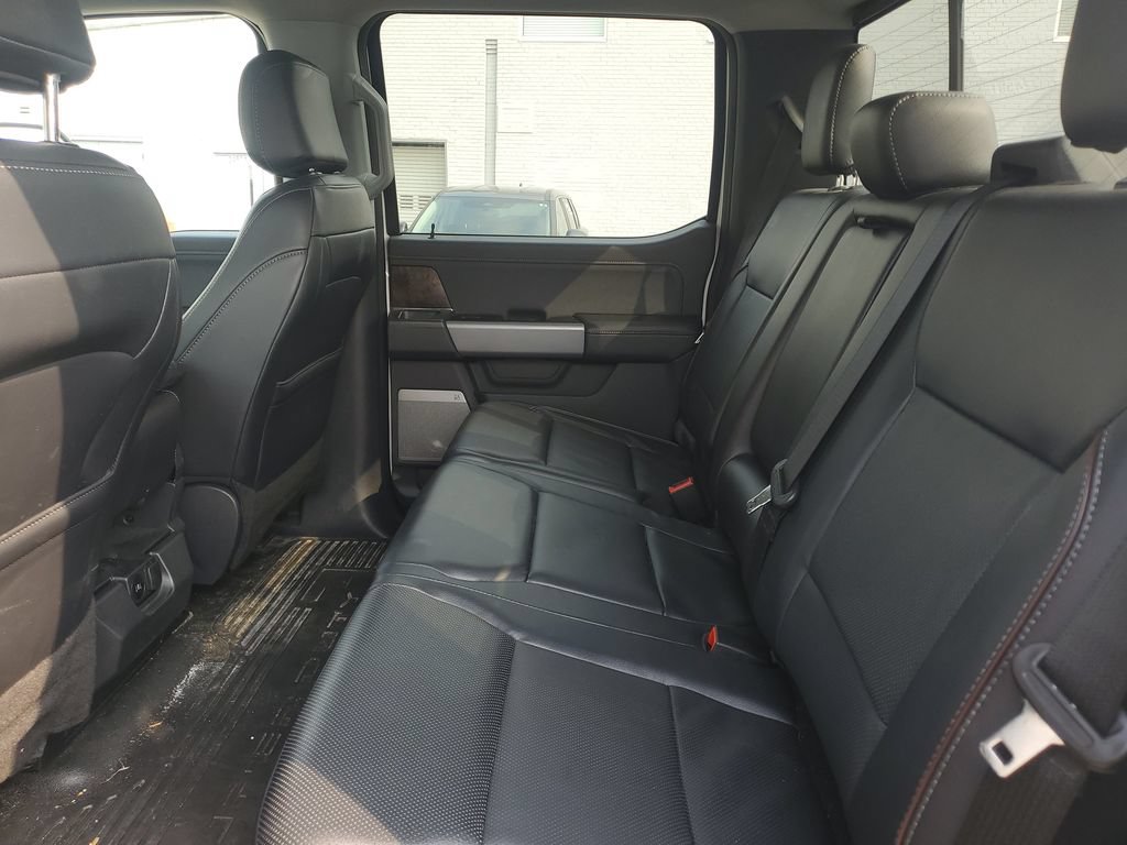 Used 2024 Ford F250 Lariat AWD/4WD image 24