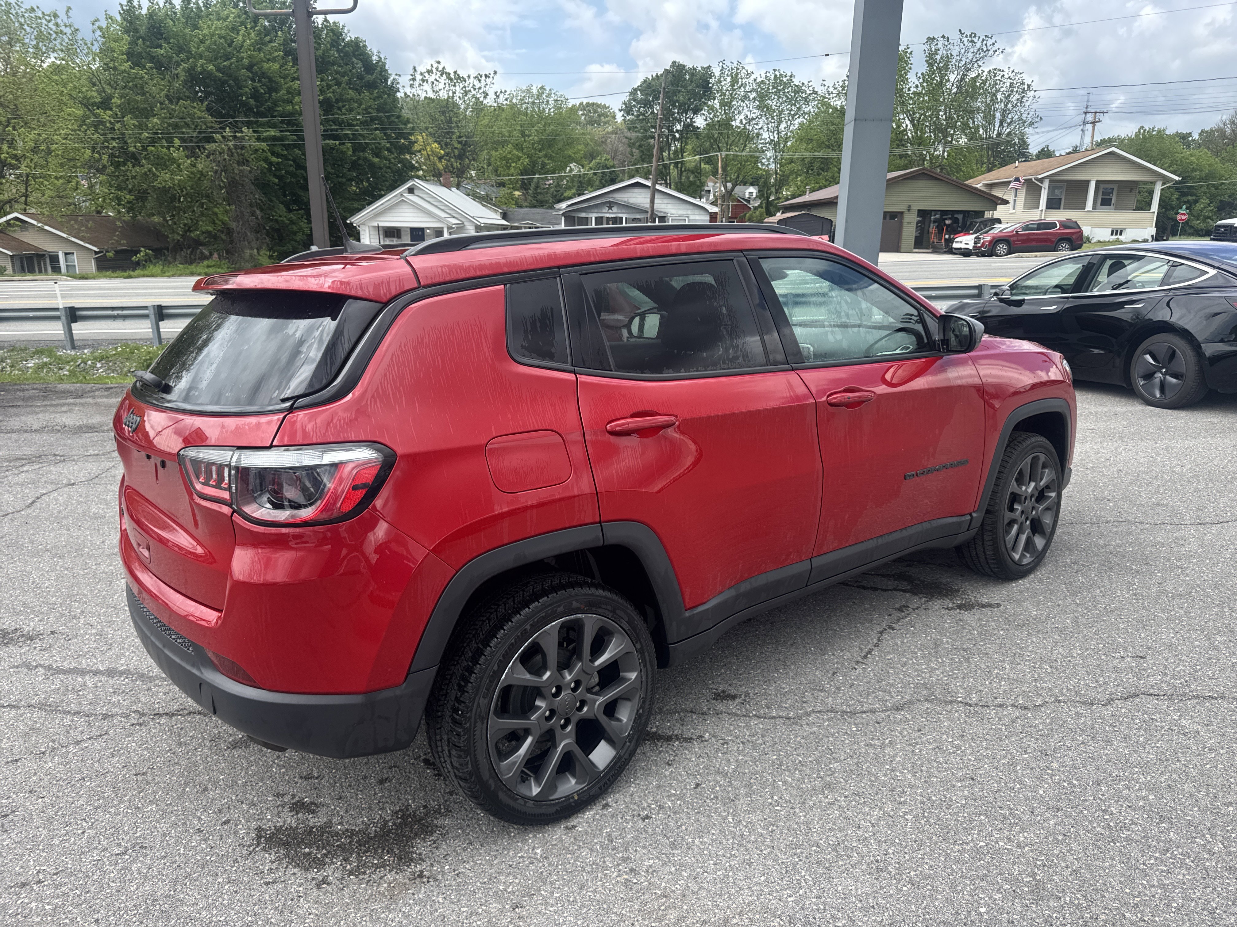 Used 2021 Jeep Compass Latitude AWD/4WD image 3