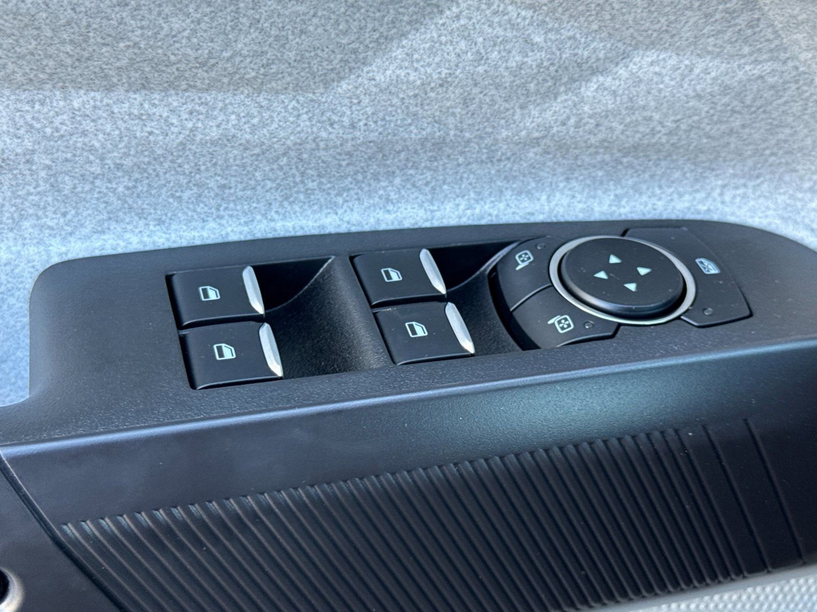 New 2025 Ford Maverick XLT w/ XLT Luxury Package image 11