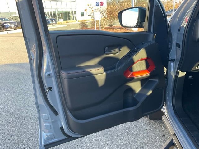 New 2026 Nissan Frontier PRO-4X w/ Tow Package image 10