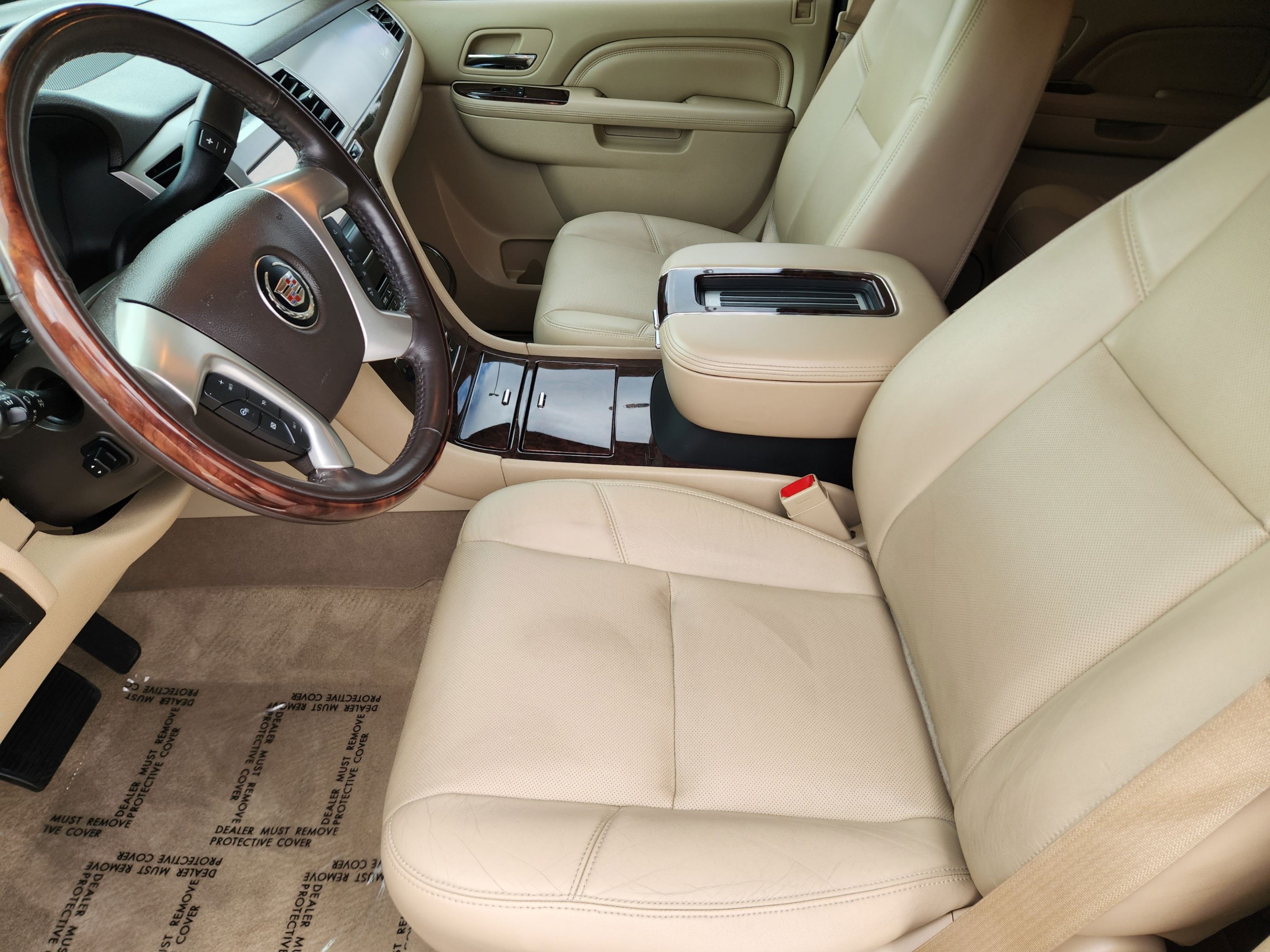 Used 2014 Cadillac Escalade Premium AWD/4WD image 5