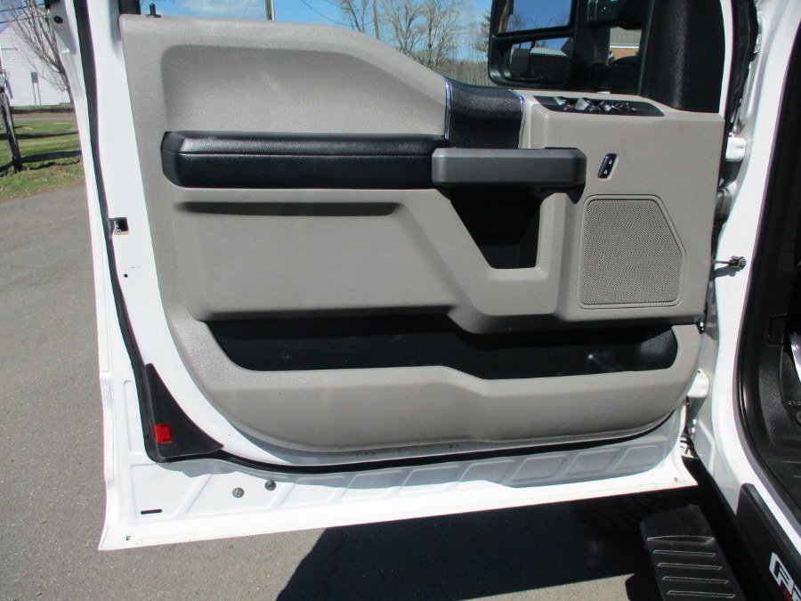 Used 2017 Ford F250 XLT w/ XLT Value Package image 28