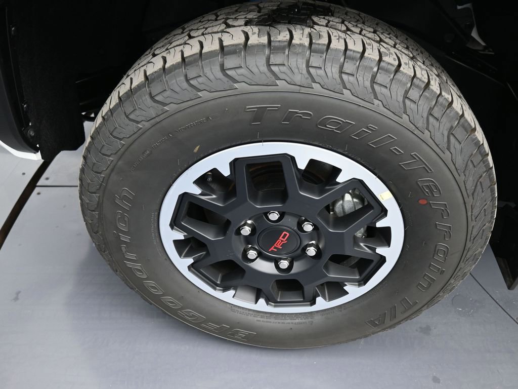 New 2024 Toyota Tacoma TRD Off-Road image 14