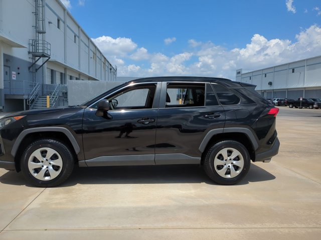 Certified 2019 Toyota RAV4 LE FWD image 9