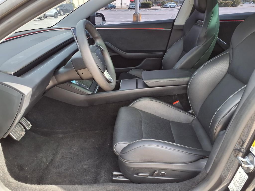 Used 2025 Tesla Model 3 Performance image 24