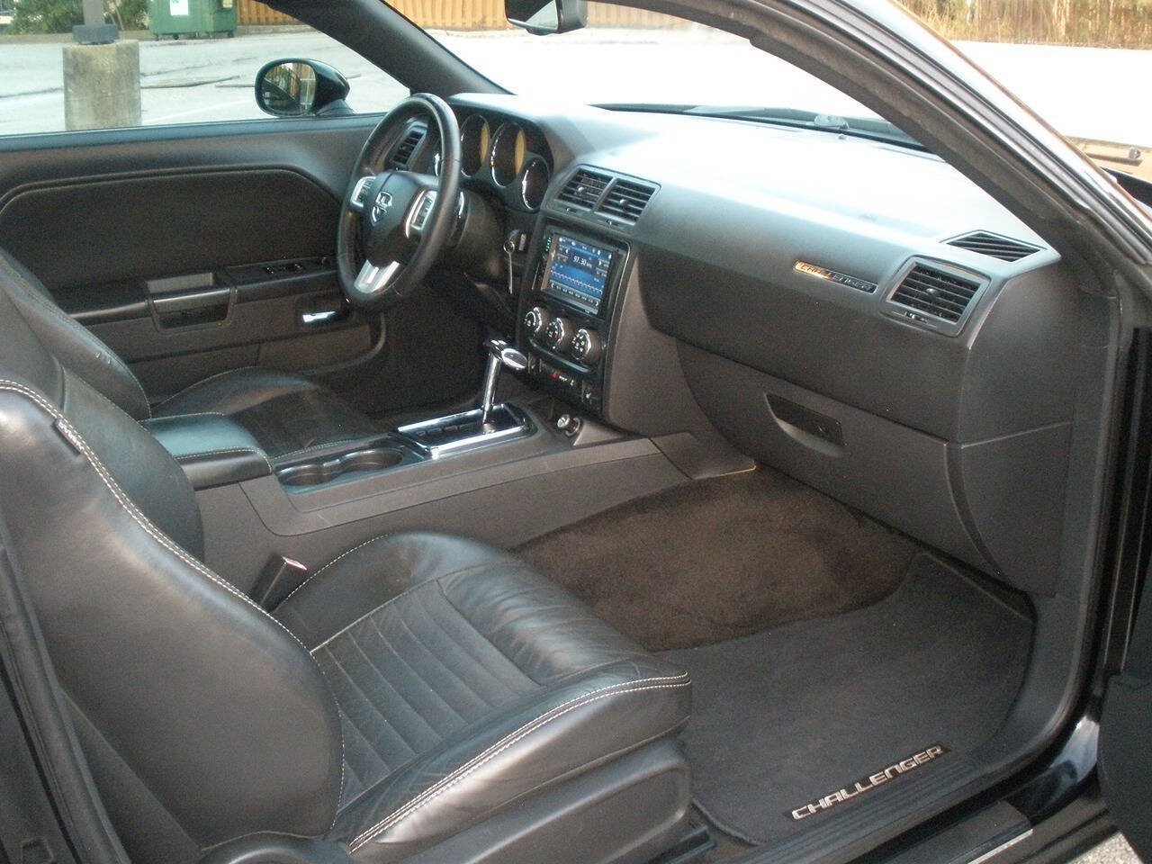 Used 2012 Dodge Challenger SXT Plus RWD image 28