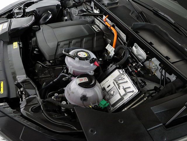 Used 2025 Audi Q5 e Premium Plus w/ Premium Plus Package image 40