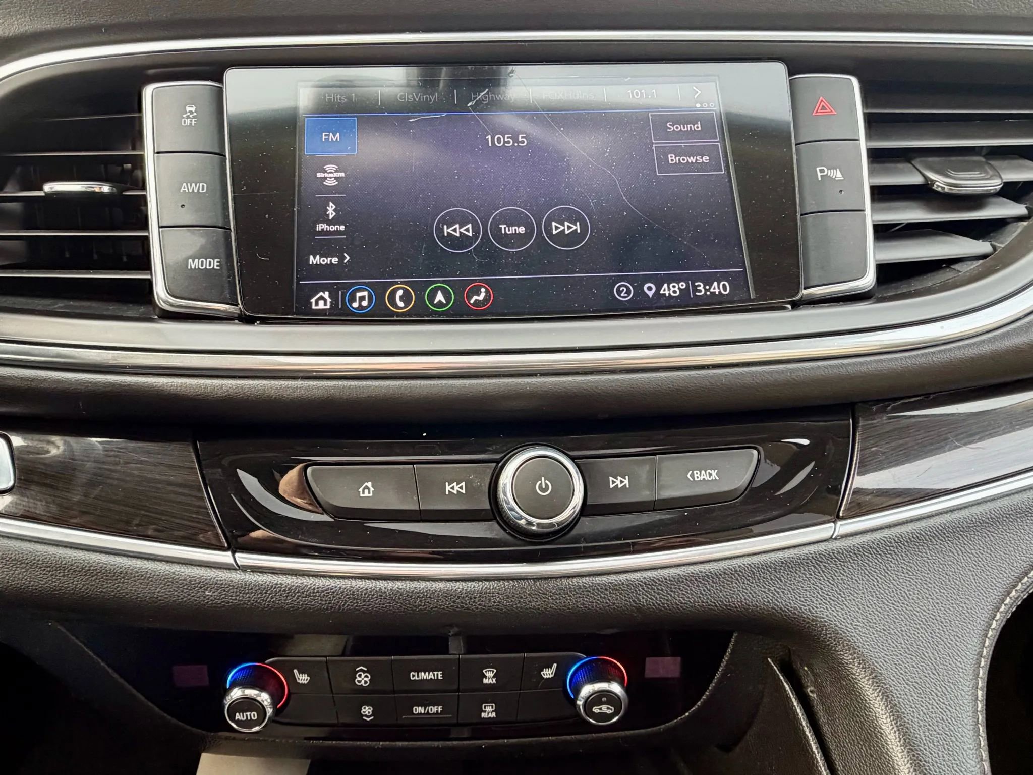 Used 2020 Buick Enclave Essence w/ Sport Touring Edition image 12