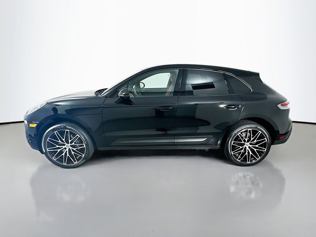 Certified 2026 Porsche Macan image 2