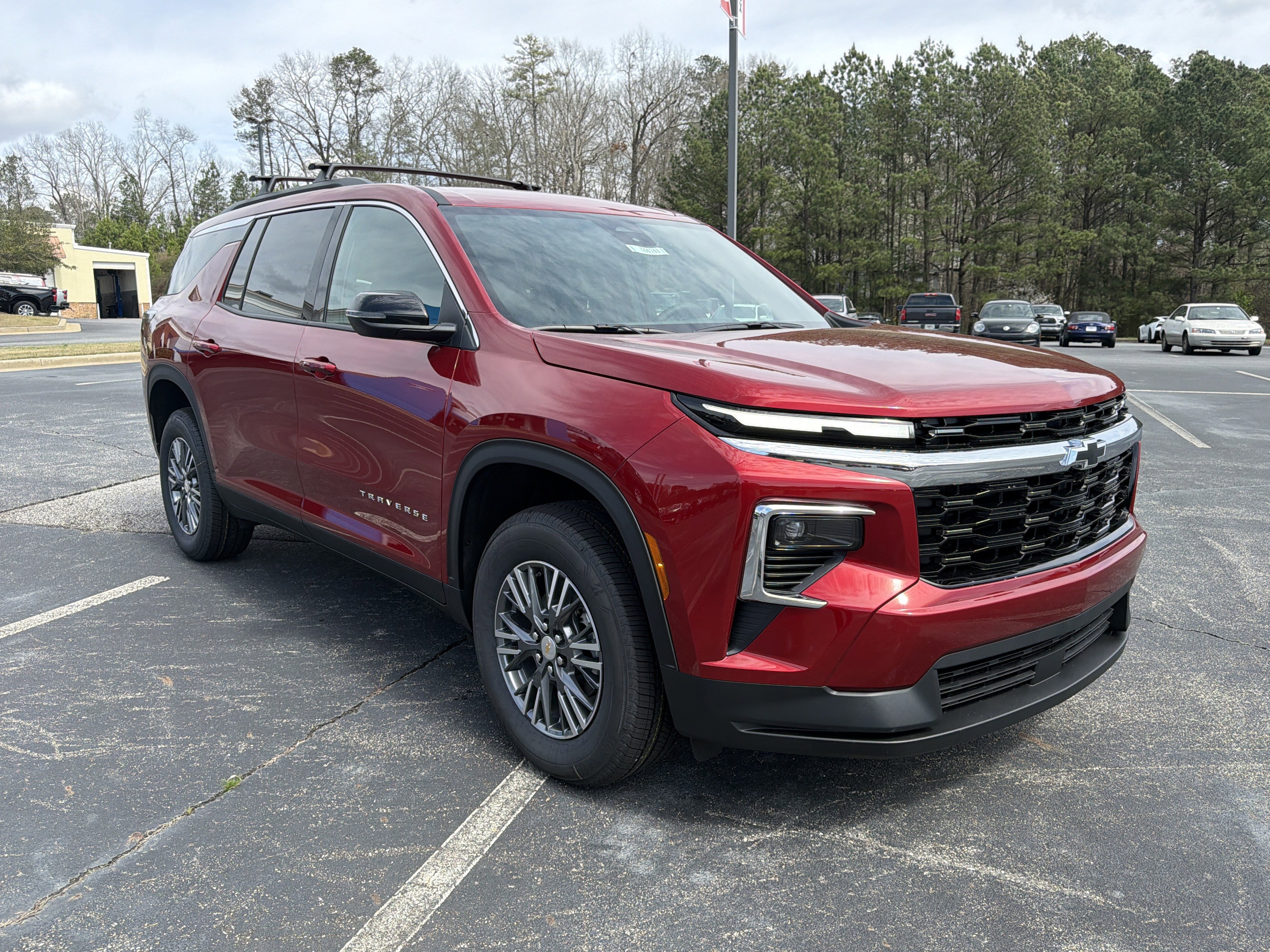 New 2026 Chevrolet Traverse LT image 3