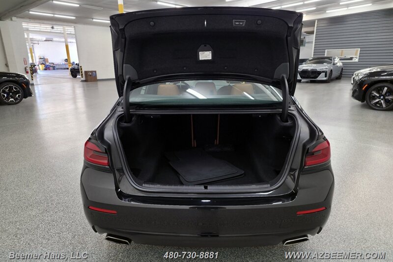 Used 2023 BMW 530i w/ Convenience Package RWD image 17