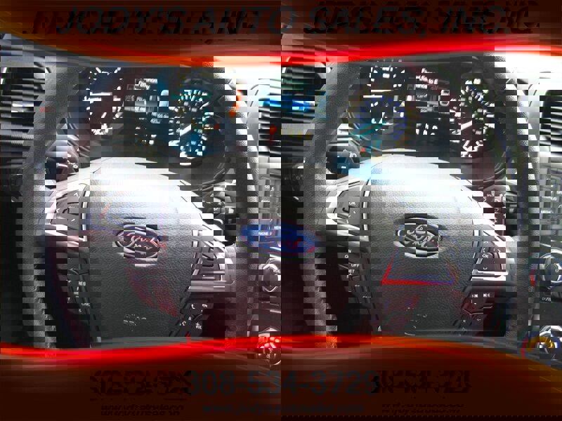 Used 2018 Ford Fusion SE w/ Equipment Group 201A image 15