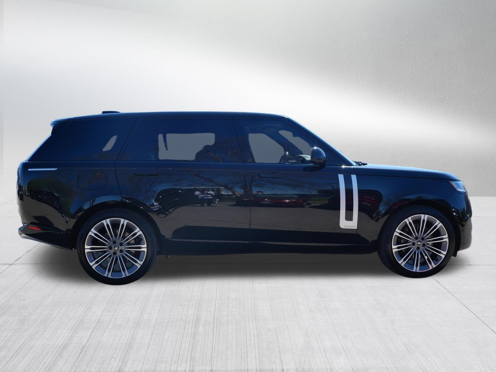 Certified 2023 Land Rover Range Rover Long Wheelbase Autobiography AWD/4WD image 6