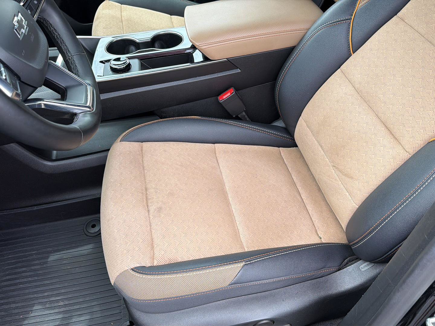 Certified 2025 Chevrolet Equinox ACTIV w/ Convenience Package III FWD image 31