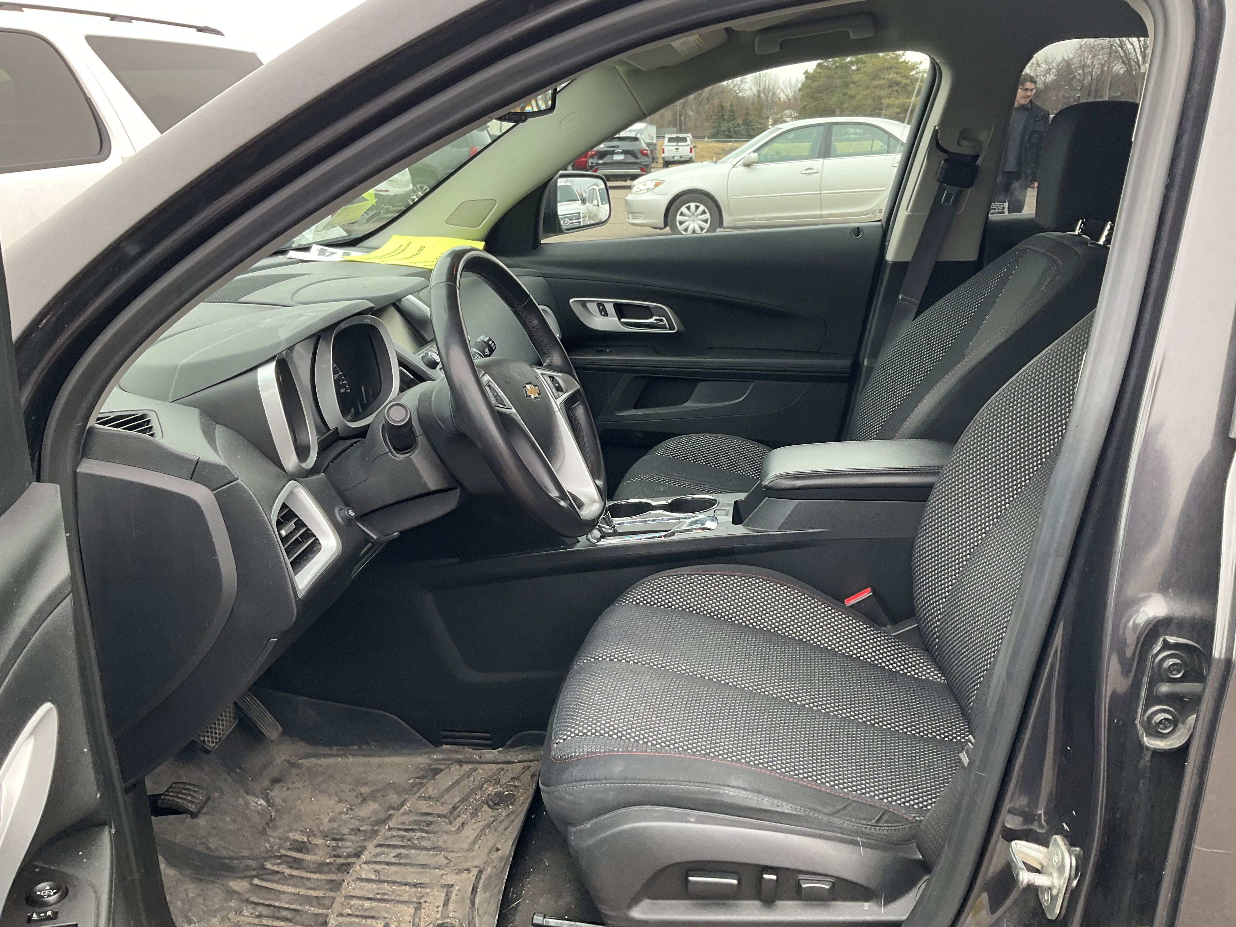 Used 2016 Chevrolet Equinox LT w/ Convenience Package image 5