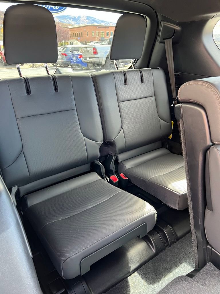 Used 2023 Lexus GX 460 Premium w/ Premium Package AWD/4WD image 18