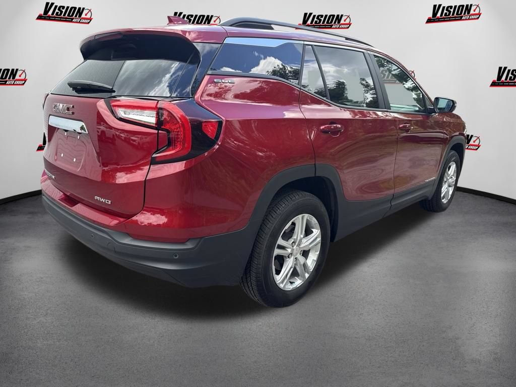 Used 2023 GMC Terrain SLE w/ Driver Convenience Package AWD/4WD image 5
