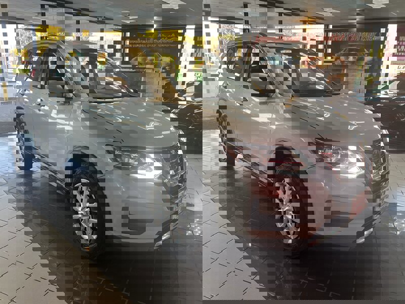 Used 2019 Nissan Rogue S image 4