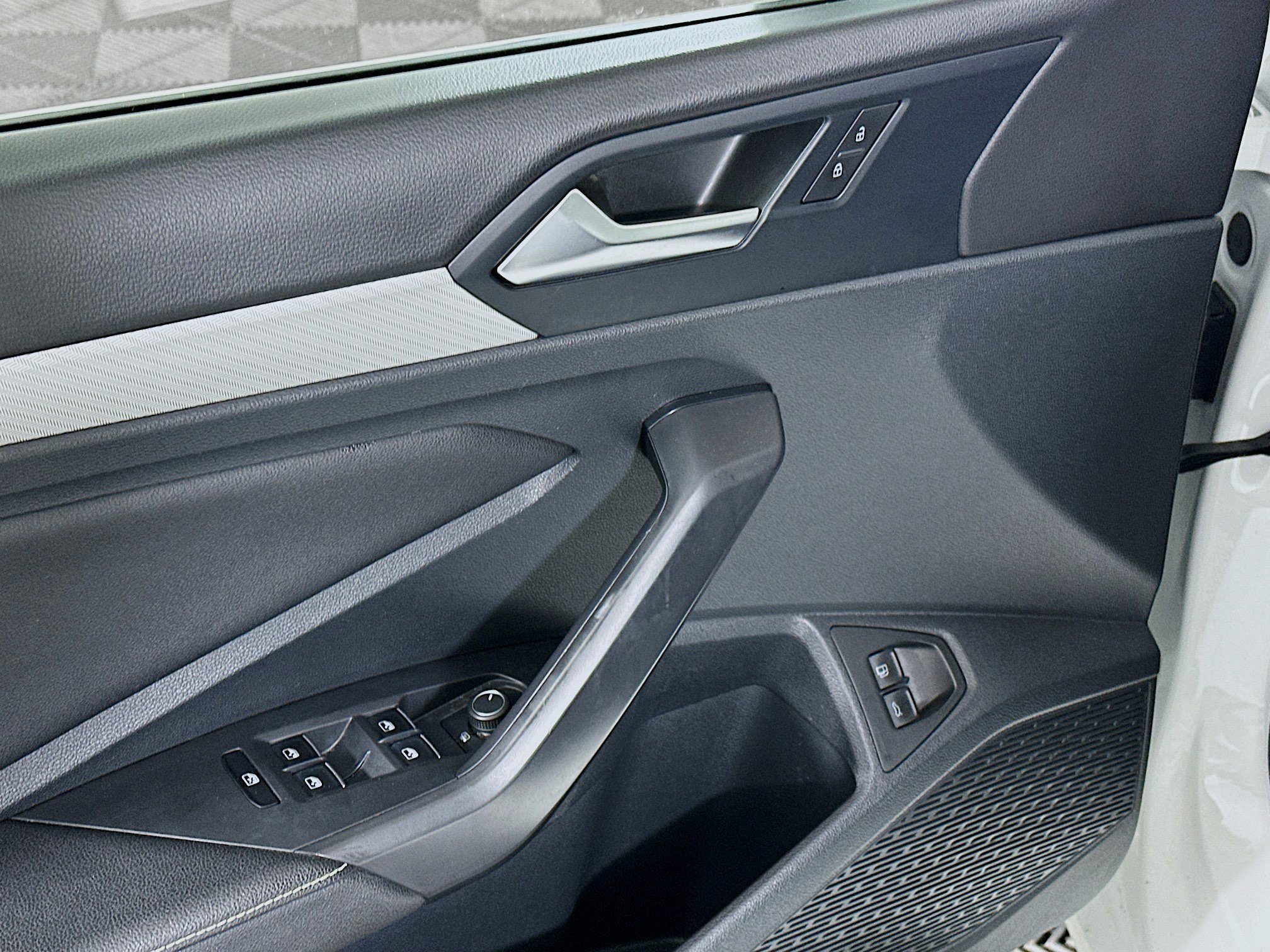 Used 2024 Volkswagen Jetta S image 15