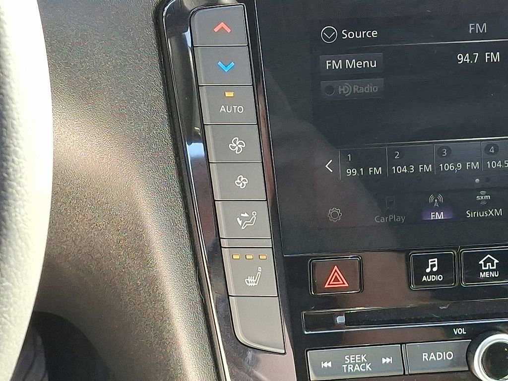 Used 2023 INFINITI QX55 Luxe w/ Cargo Package image 17