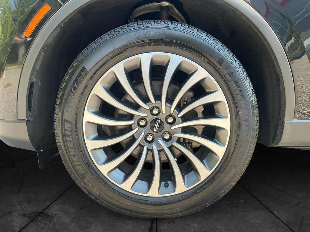 Used 2023 Lincoln Aviator AWD w/ Premium Package image 15