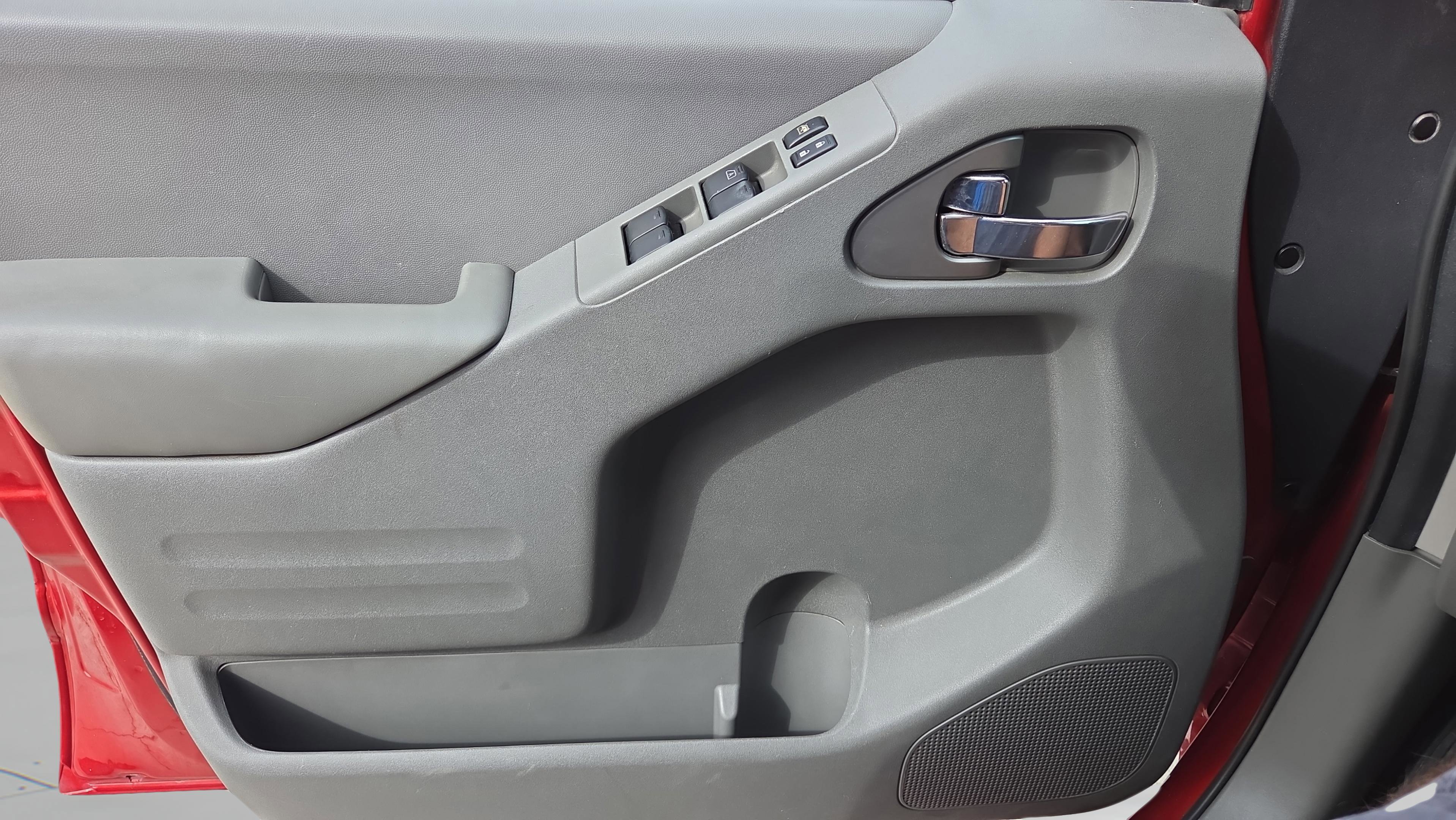 Used 2018 Nissan Frontier SV RWD image 34
