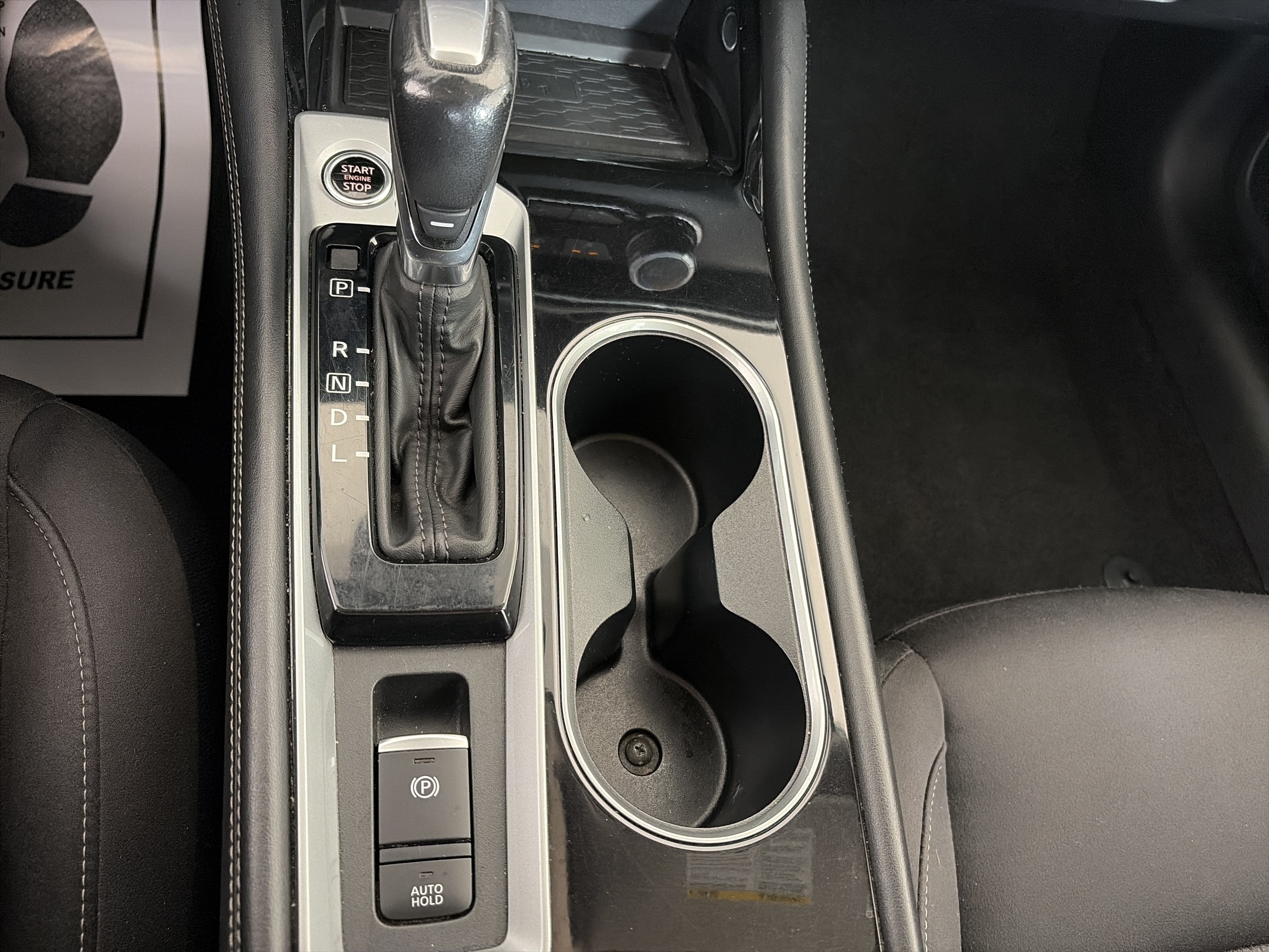 Used 2024 Nissan Altima 2.5 SV w/ SV Premium Package FWD image 31
