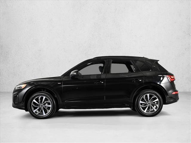 Certified 2024 Audi Q5 2.0T Premium w/ Summer of Audi Package AWD/4WD image 9