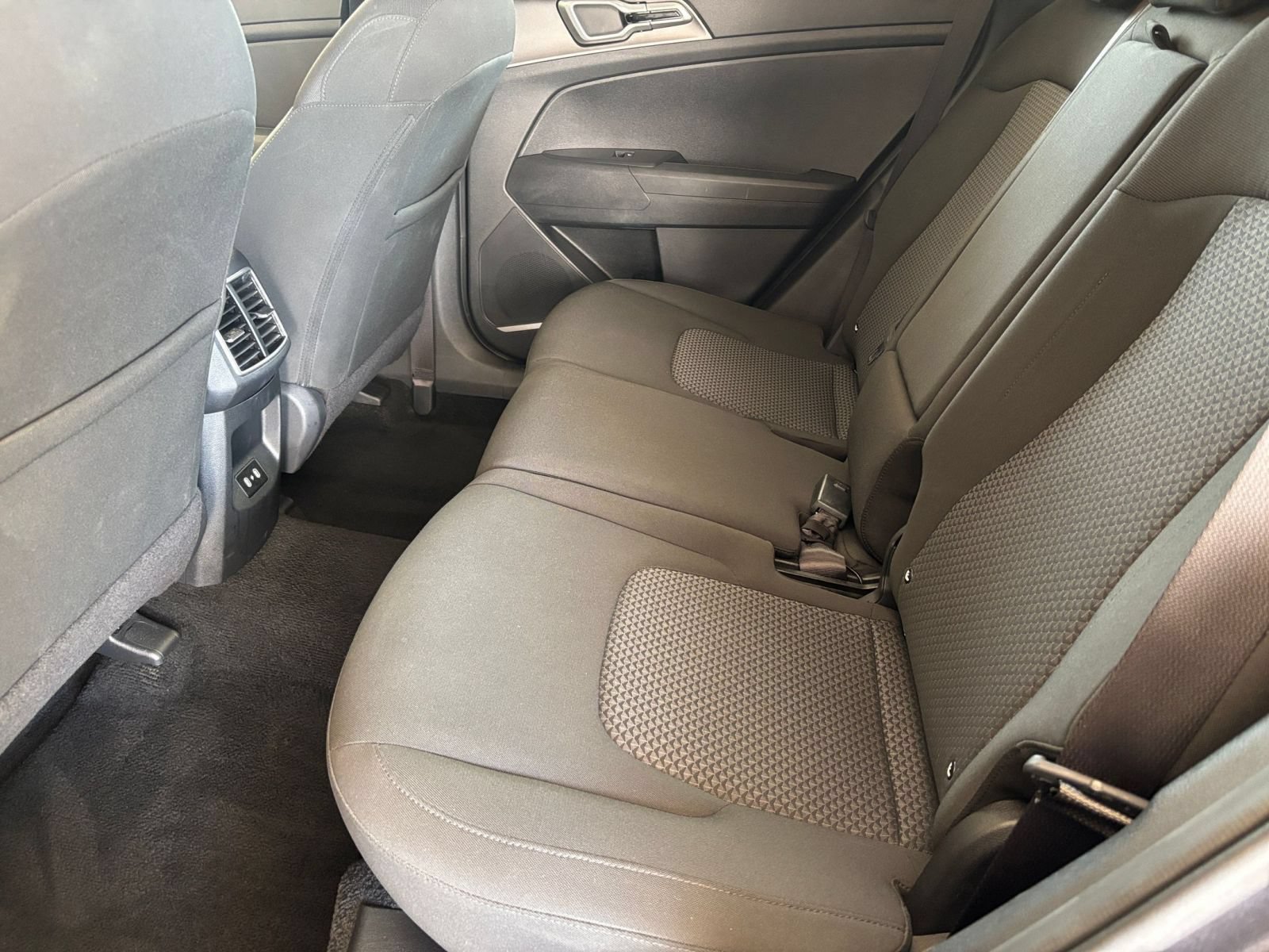 Used 2026 Kia Sportage LX FWD image 25