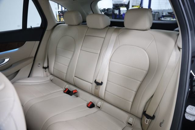 Used 2018 Mercedes-Benz GLC 300 4MATIC image 38