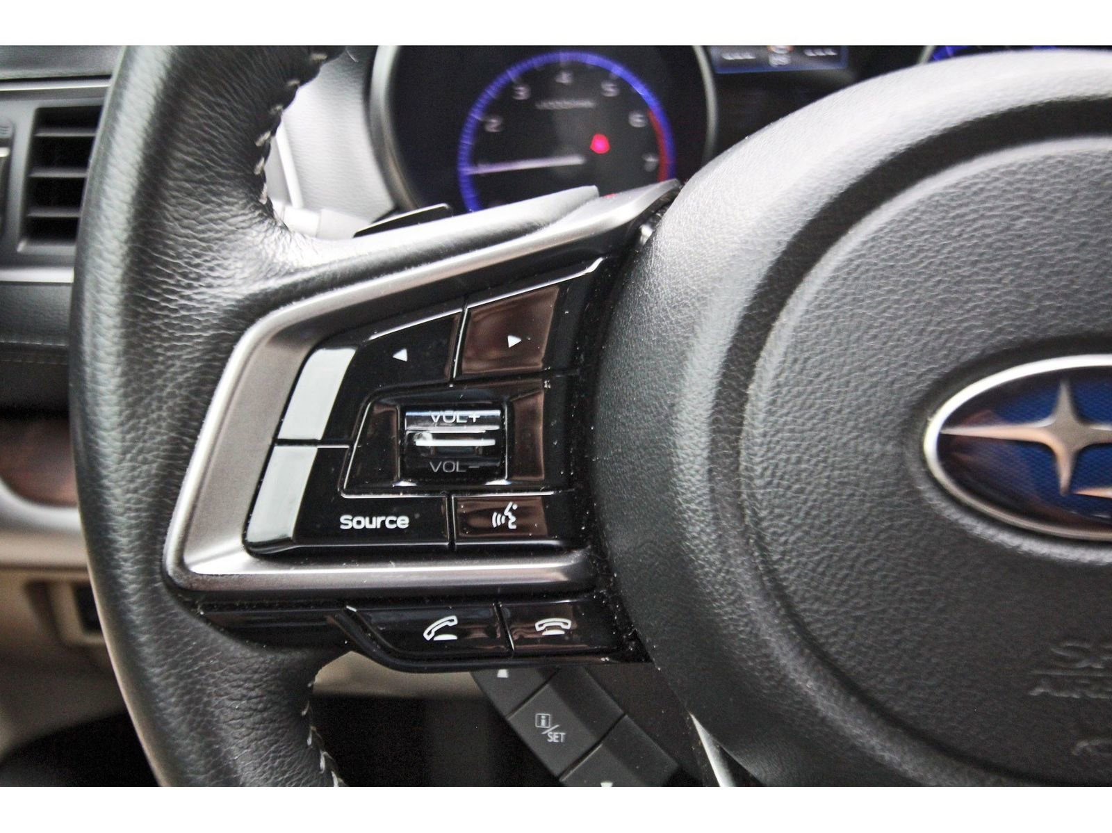Used 2019 Subaru Outback 2.5i Limited AWD/4WD image 15