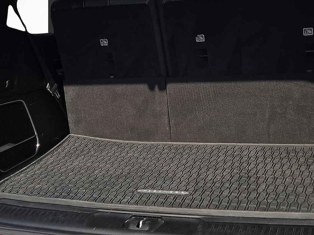 Used 2024 Jeep Wagoneer Series II AWD/4WD image 8