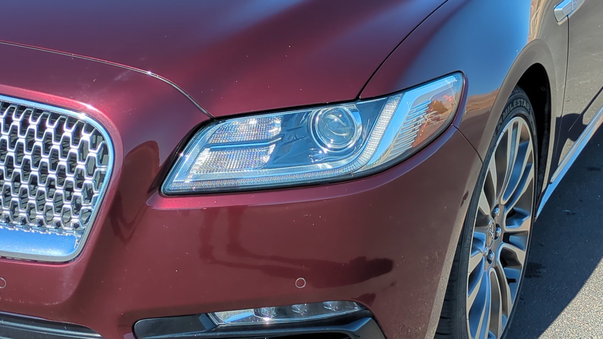 Used 2017 Lincoln Continental Reserve image 10