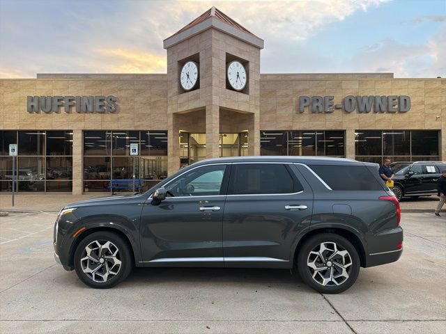 Used 2021 Hyundai Palisade Calligraphy image 2