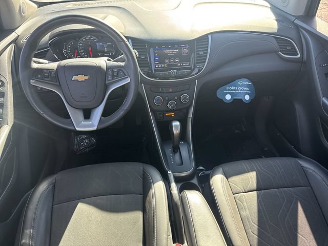 Certified 2022 Chevrolet Trax LT w/ LT Convenience Package AWD/4WD image 11