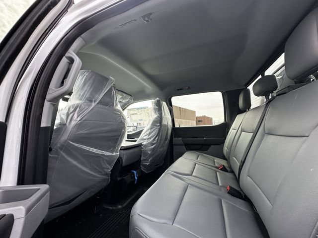 New 2026 Ford F550 4x4 Crew Cab image 21