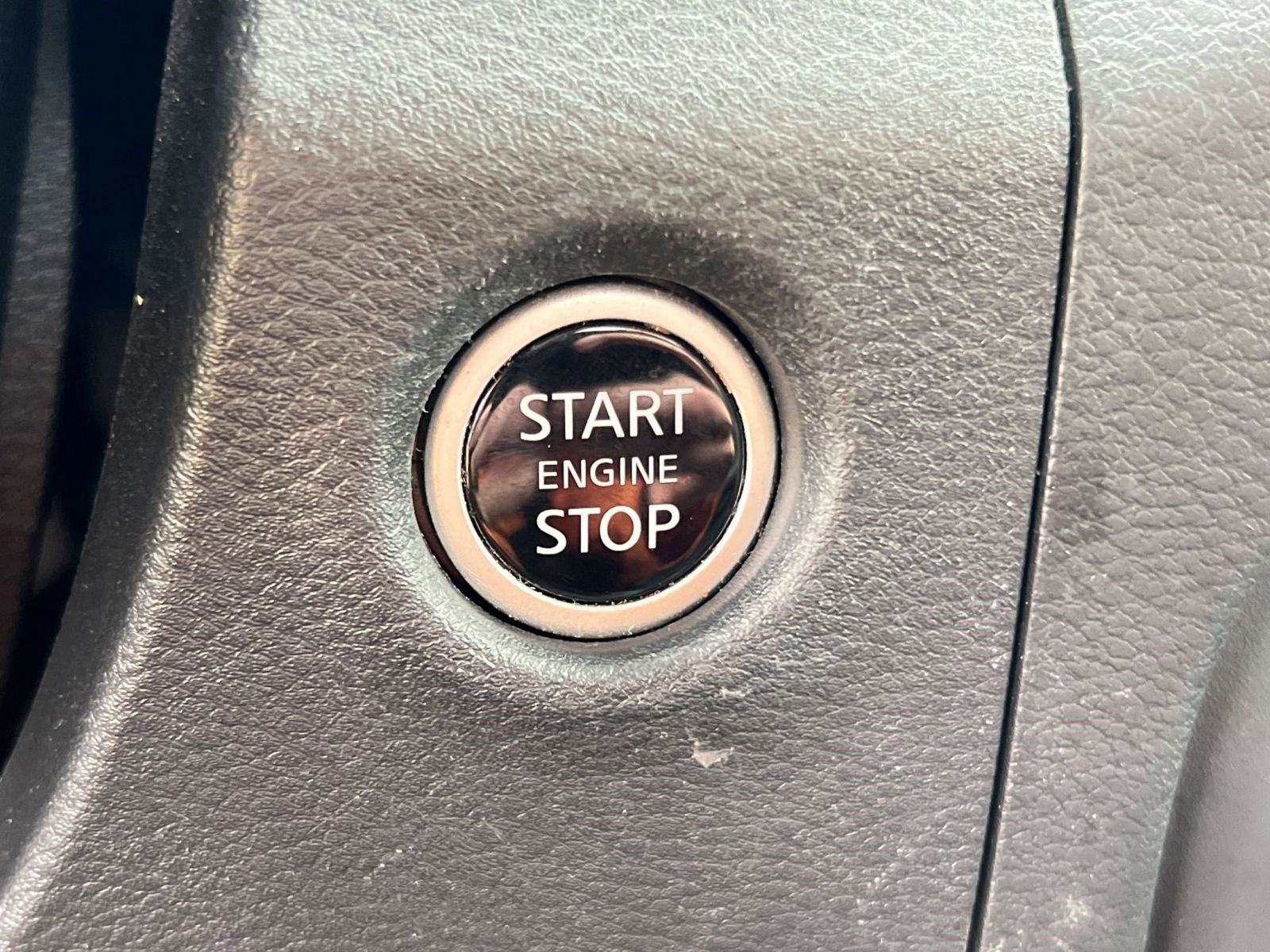 Used 2024 Nissan Frontier S w/ Technology Package image 26