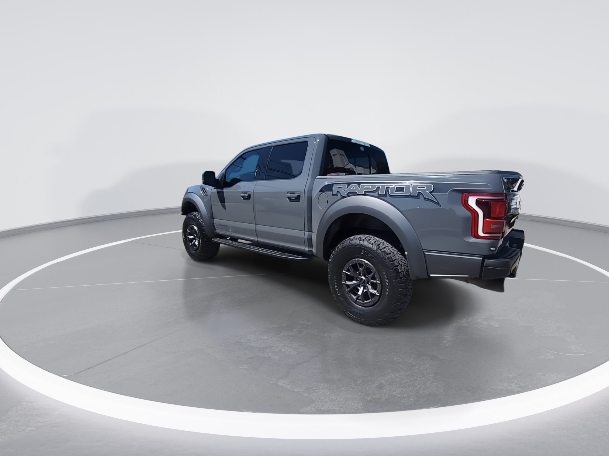Used 2018 Ford F150 Raptor w/ Equipment Group 802A Luxury AWD/4WD image 6