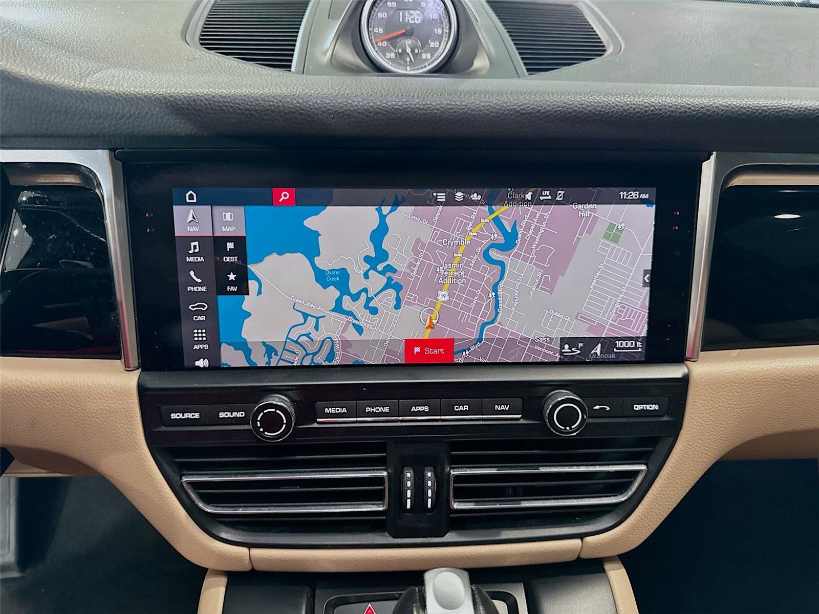 Used 2020 Porsche Macan S image 11