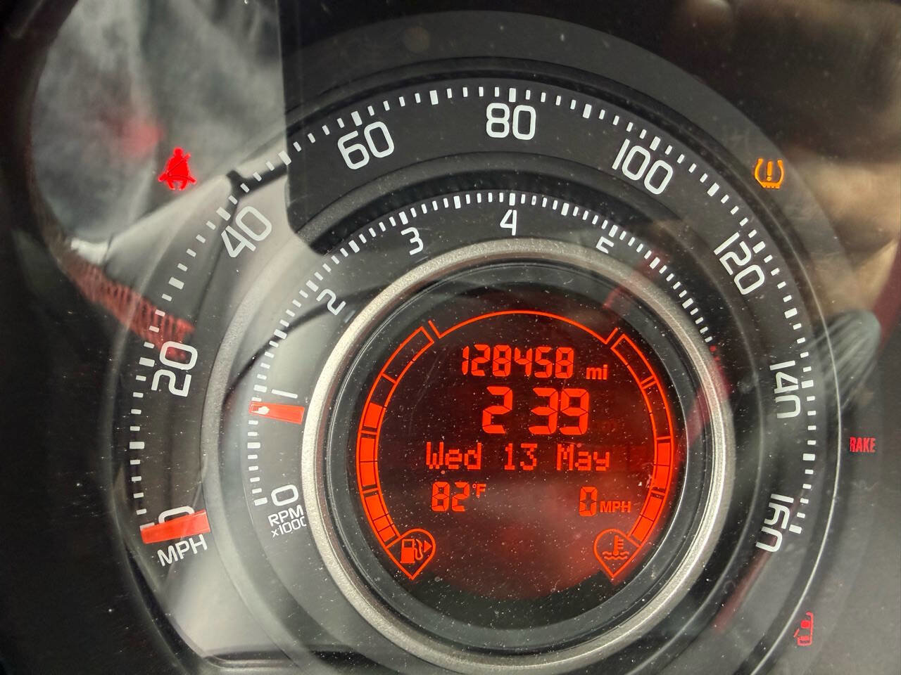 Used 2013 FIAT 500 Abarth w/ Beats Audio Pkg FWD image 19