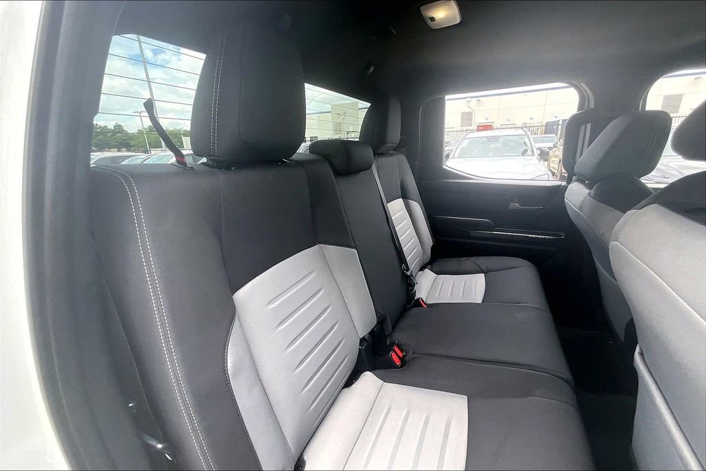 Used 2025 Toyota Tacoma TRD Off-Road AWD/4WD image 34