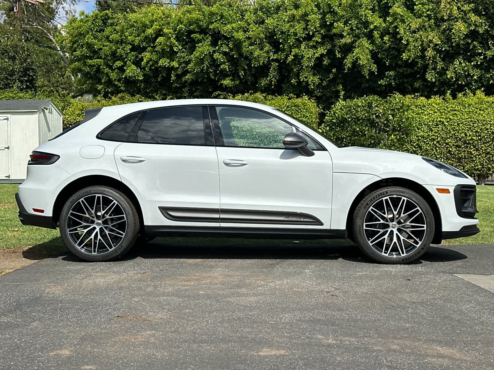 New 2026 Porsche Macan Turbo AWD/4WD image 9